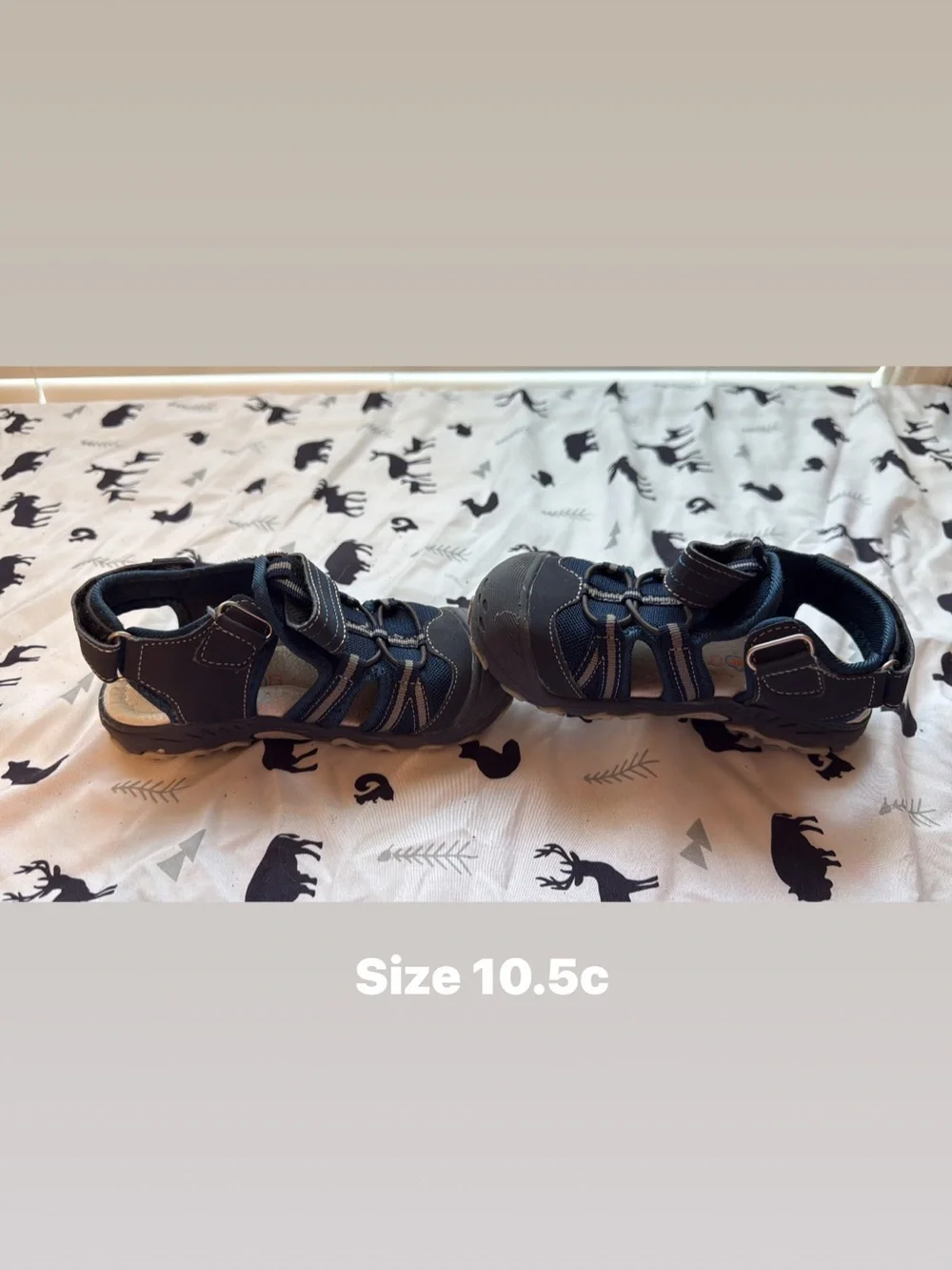 Kids Closed-Toe Sport Sandals in Navy Blue